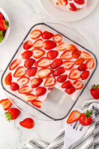 strawberry tiramisu