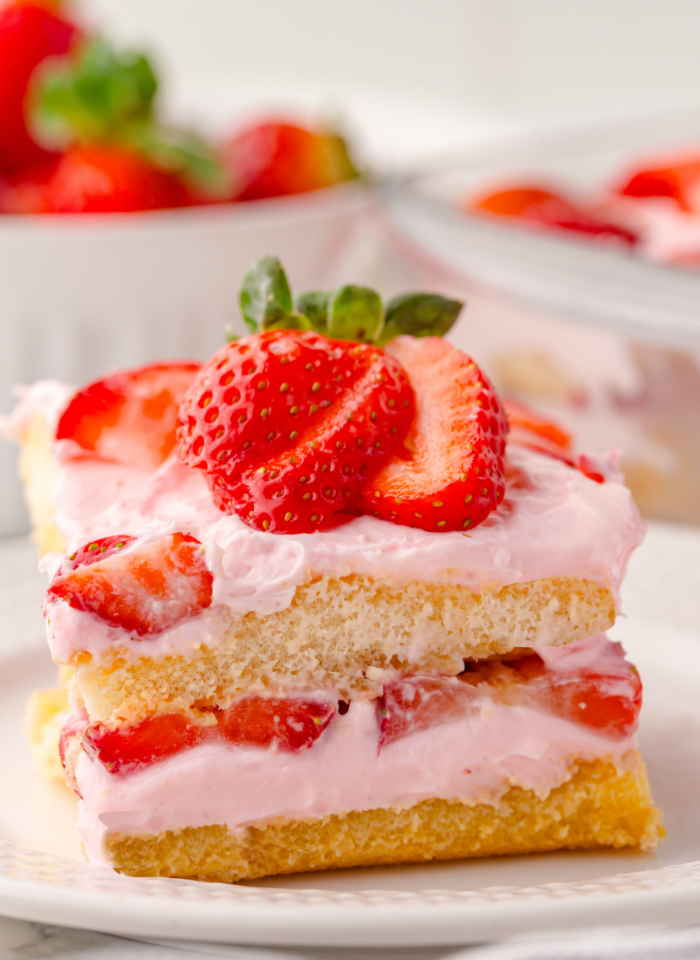 strawberry tiramisu